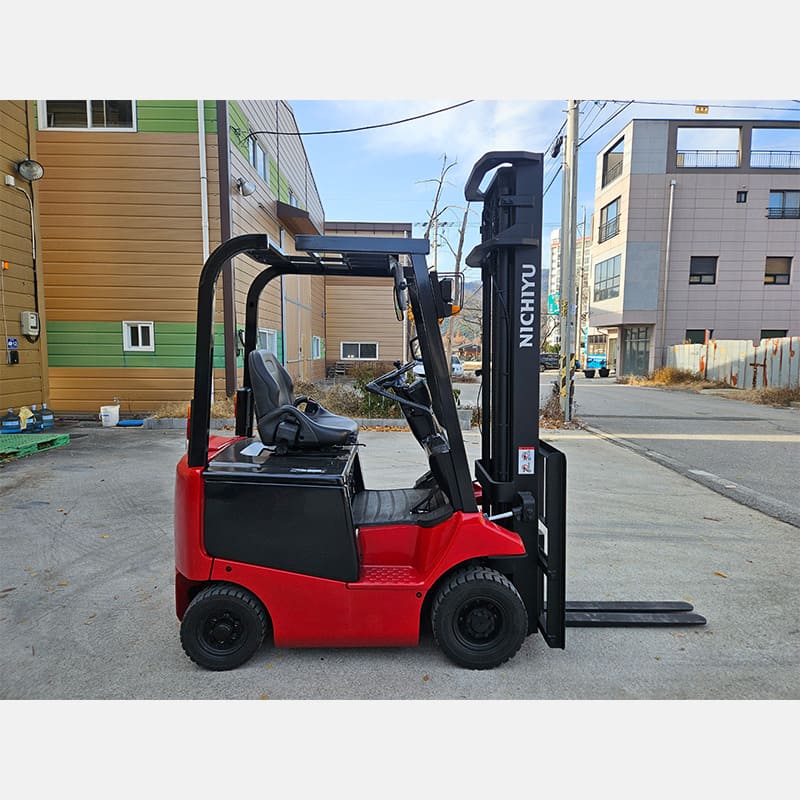 Alternative view of Xe nâng điện Nichiyu FB10PN-75-400 1 tấn