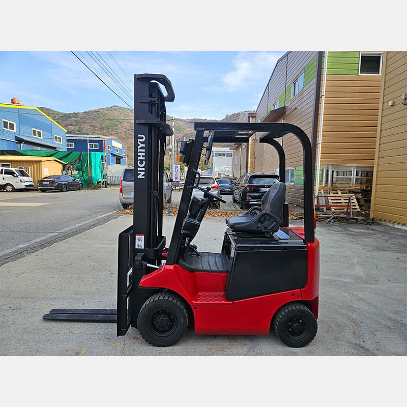 Alternative view of Xe nâng điện Nichiyu FB15PN-75-300 1 tấn