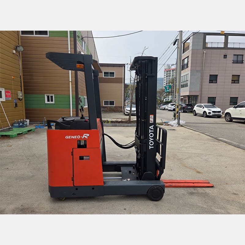 Alternative view of Xe nâng điện Toyota 7FBRS15 1.5 tấn