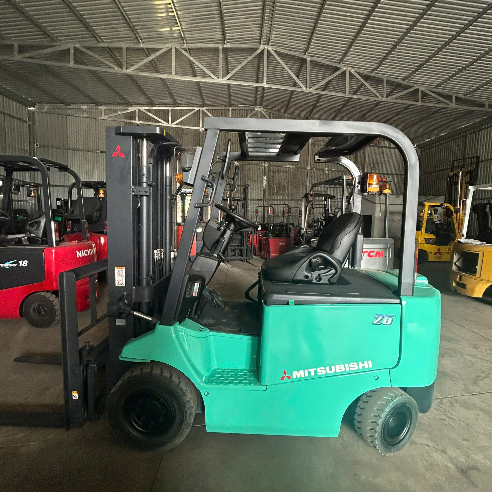 Xe nâng điện Mitsubishi F825PLN-75-300PFLSFH